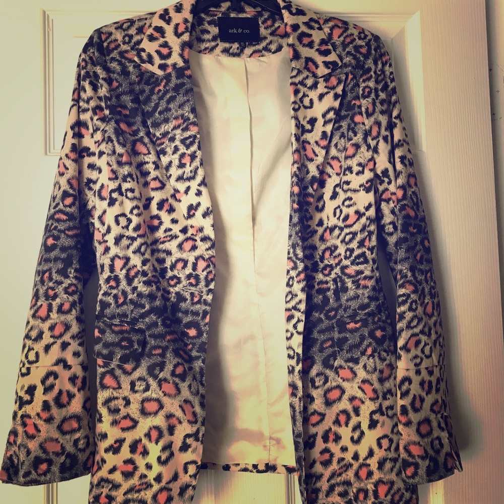Ark @ Co Animal print blazer
