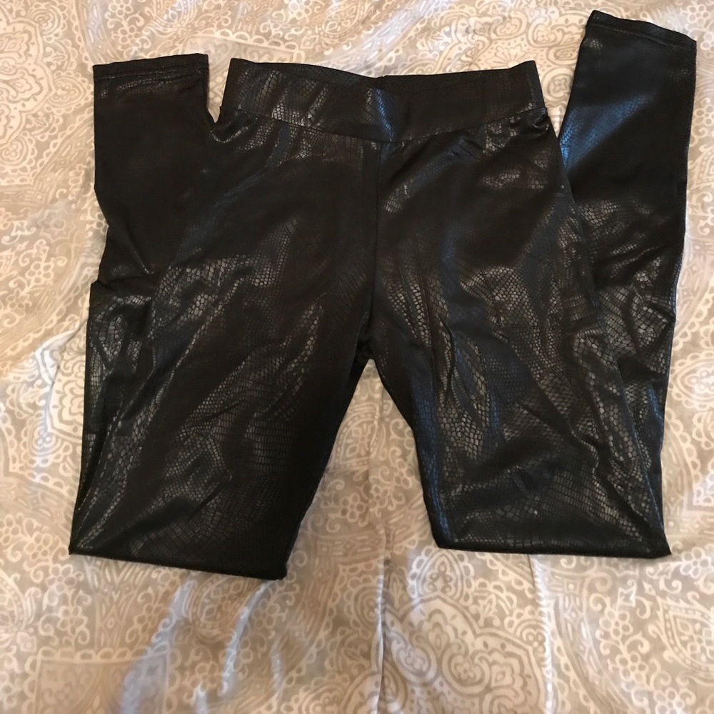 HP🎉 Snake Skin Print Leggings