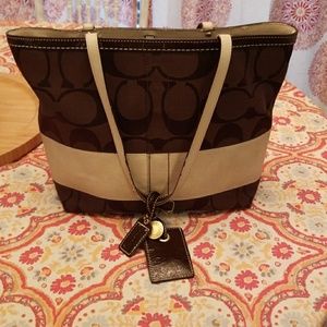 🎉 LABOR DAY SALE 🎉 Coach Purse