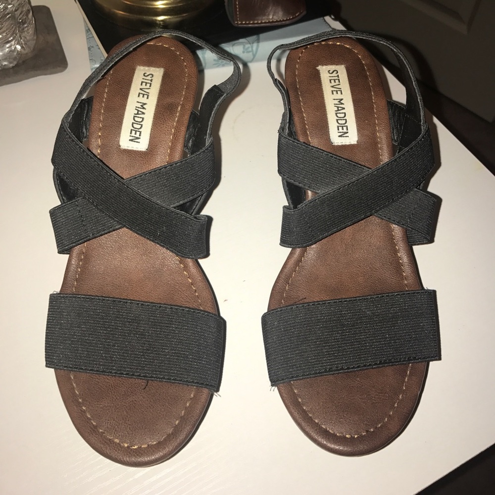 Steve Madden Black Wedges