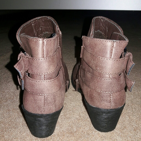 ankle boots - Picture 4 of 4
