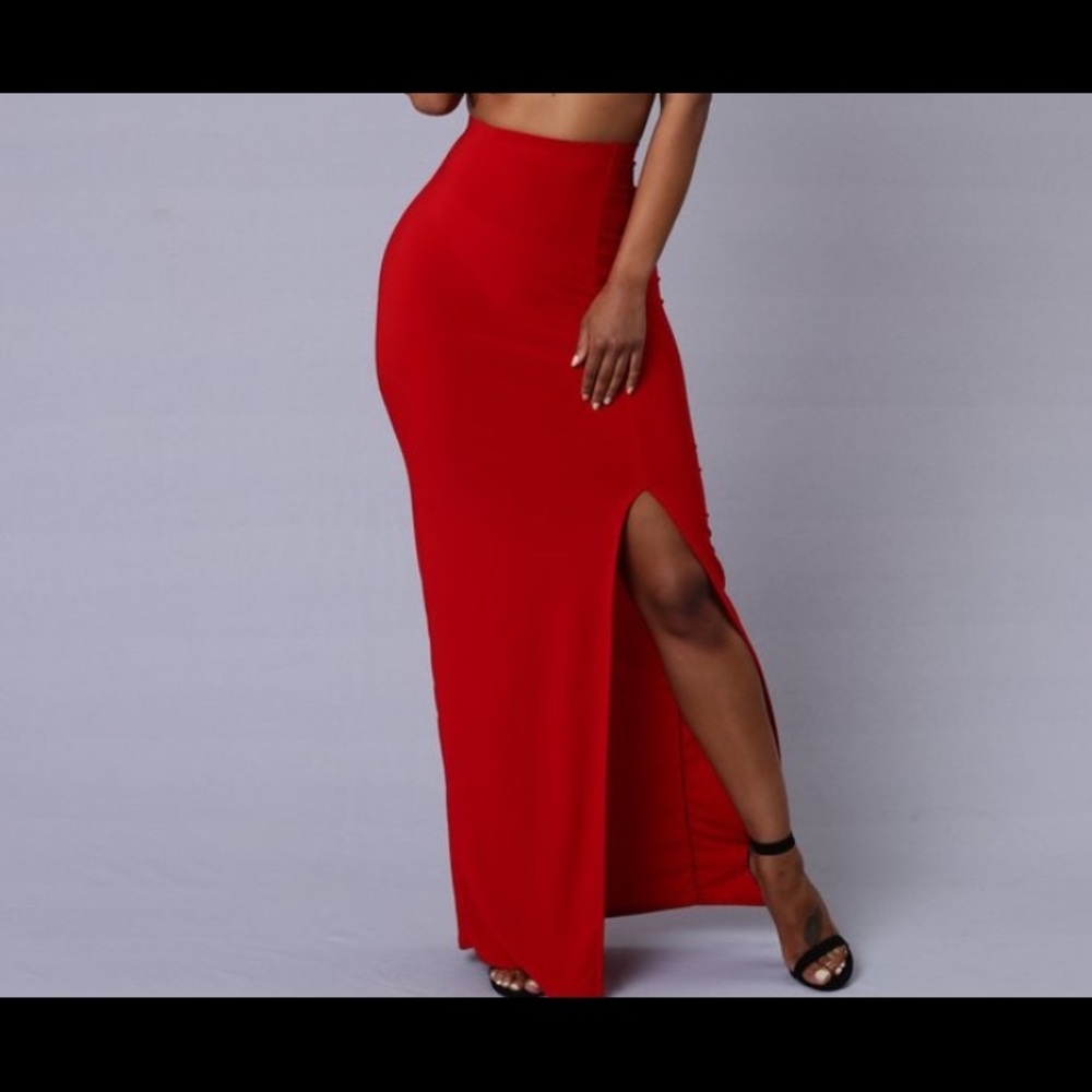 BRAND NEW - high  waisted red slit skirt