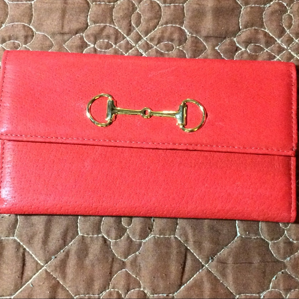 NWT Mundo red leather multi compartment wallet