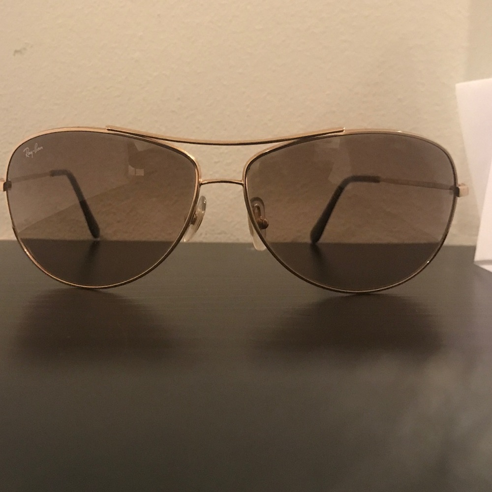 Ray Ban Cockpit Frame sunglasses authentic!