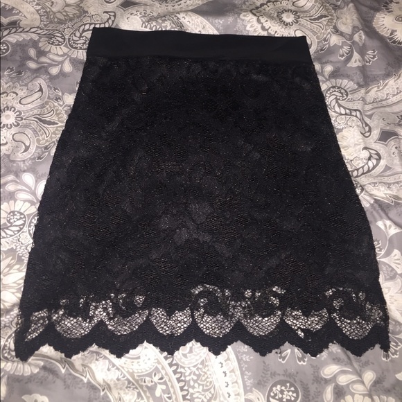 Black Lace Mini - Picture 1 of 2