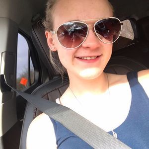 Meet your Posher, Carey