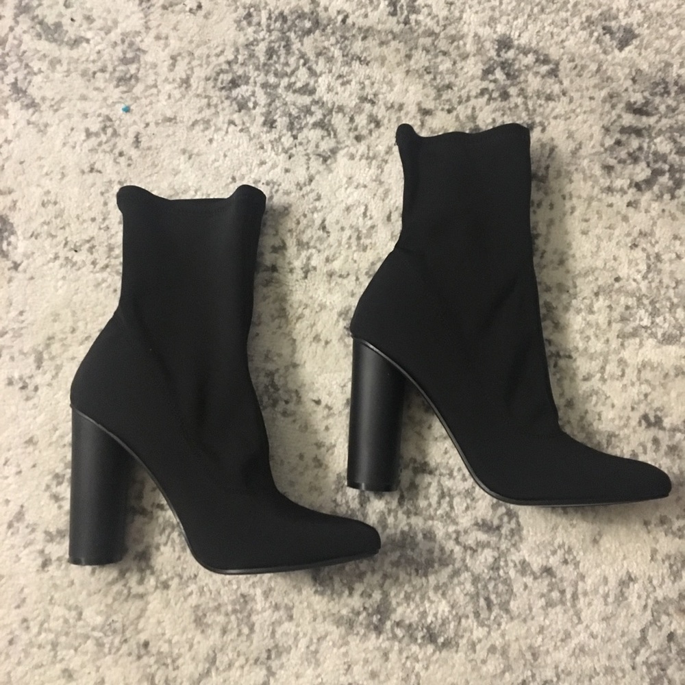 Neoprene sock booties