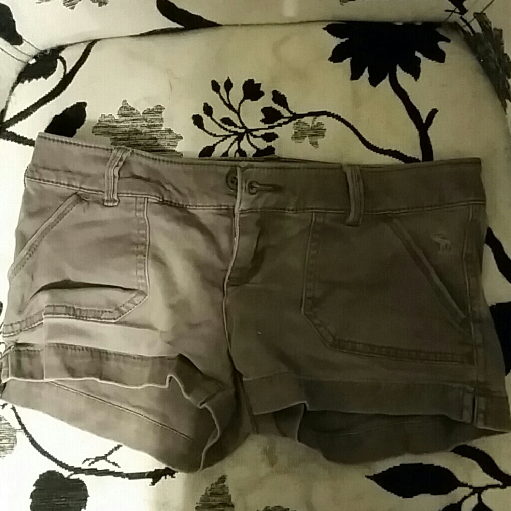 Gray shorts Abercrombie and Fitch