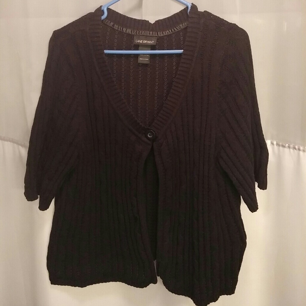 Short sleeve sweater