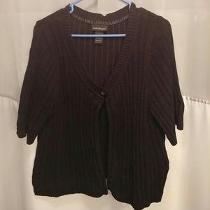 Short sleeve sweater