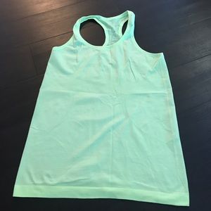Lululemon neon size 8 razor back tank no tag