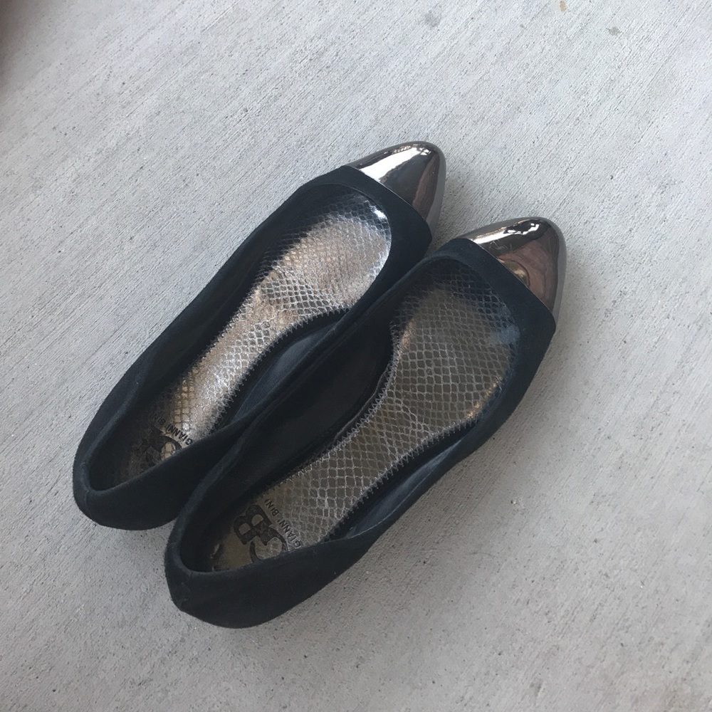 Gianni Bini flats