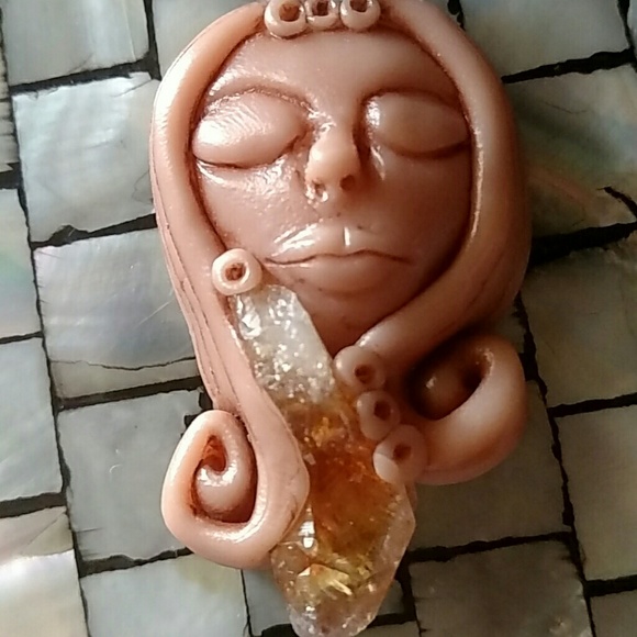 Goddess citrine necklace - Picture 3 of 3