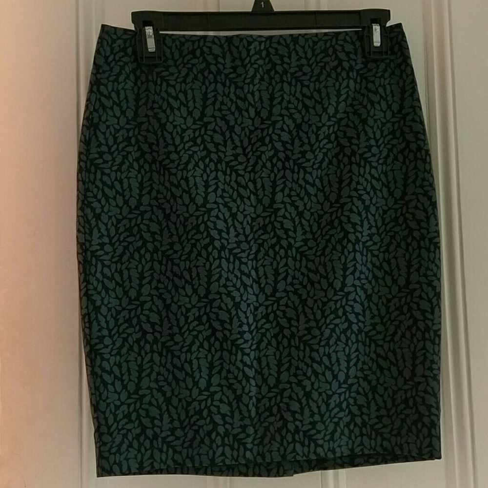 Green skirt with leaves