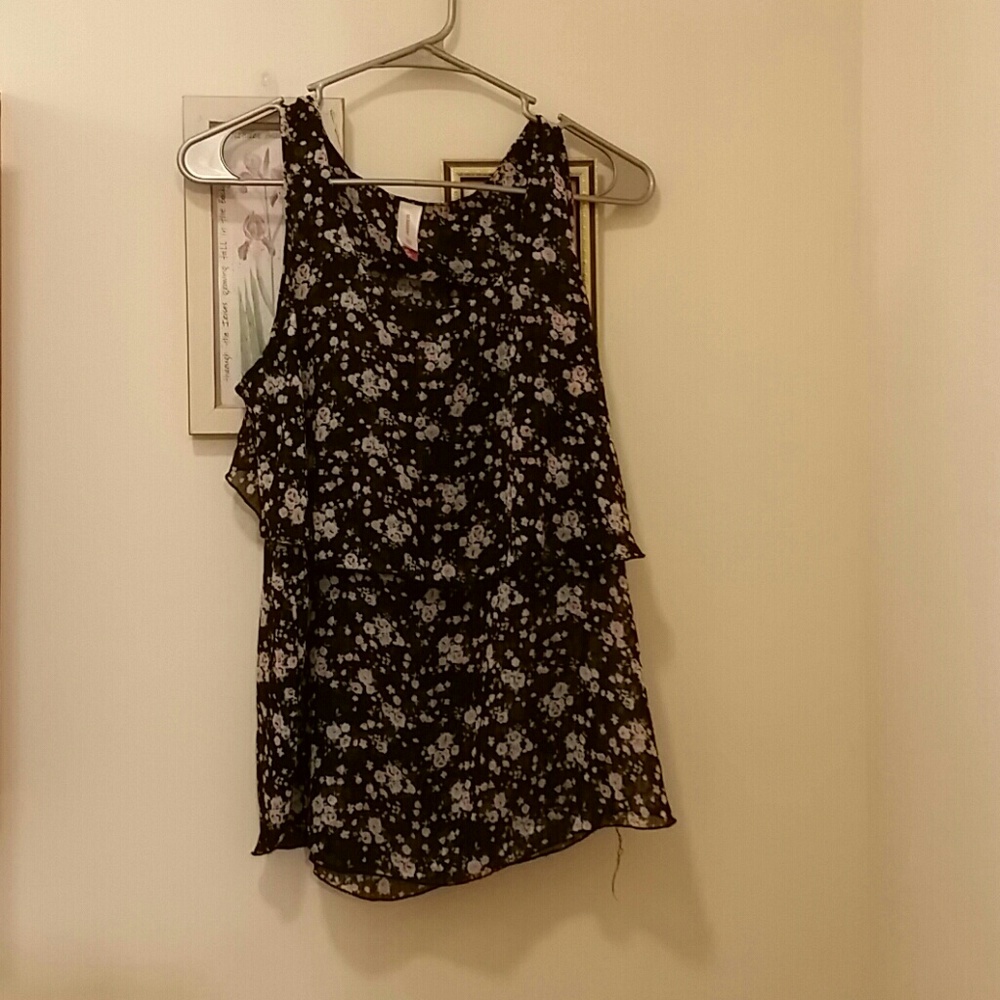 Black ans pink floral shirt