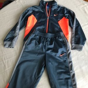 Nike 2pc jogger set