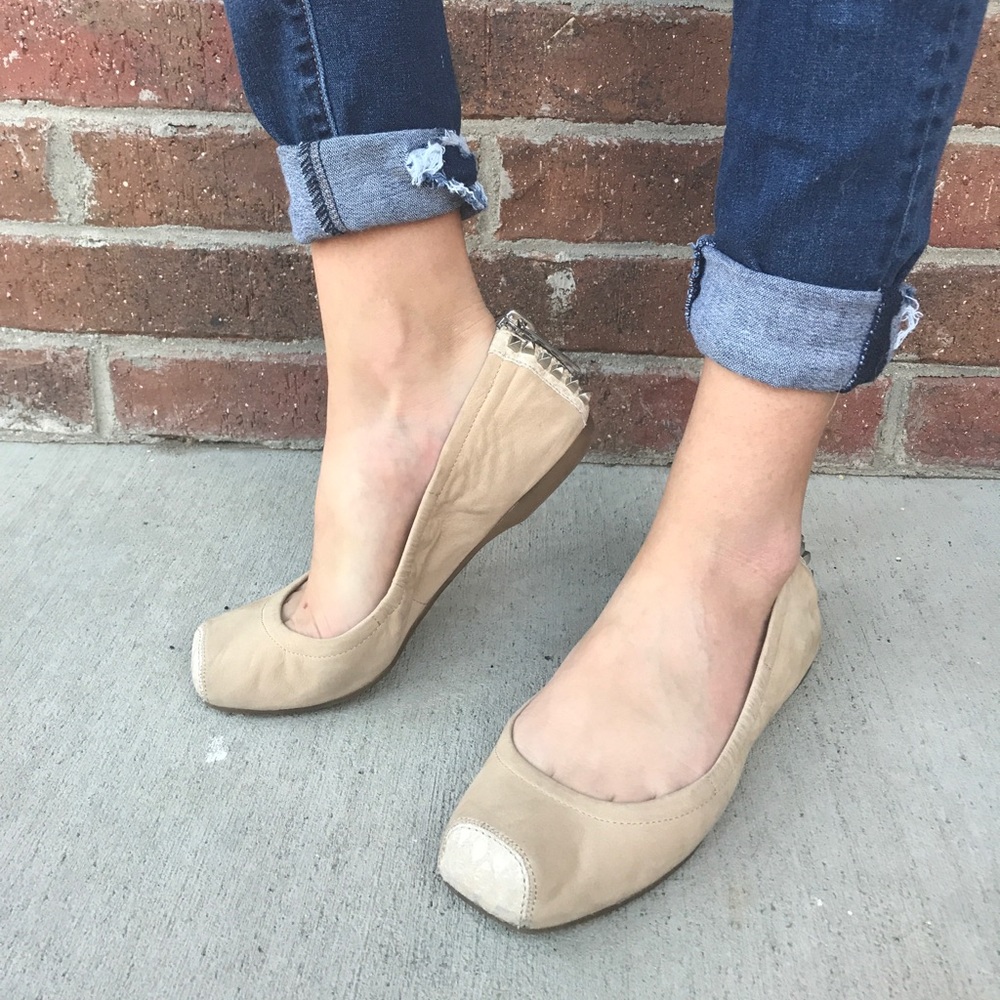 Tan Gianni Bini flats