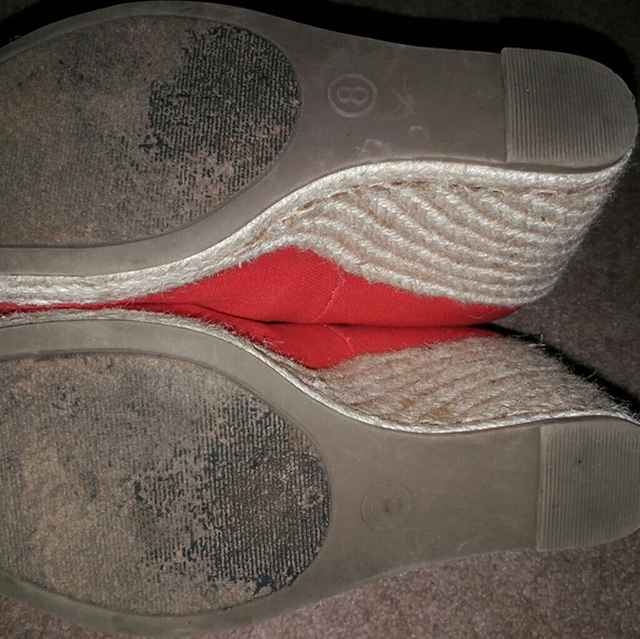 heels - Picture 3 of 3