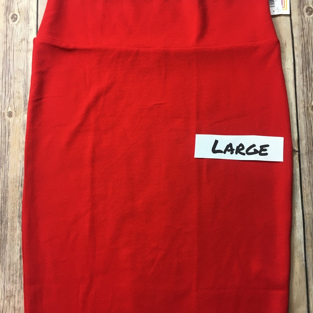 Solid red Cassie Lularoe nwt