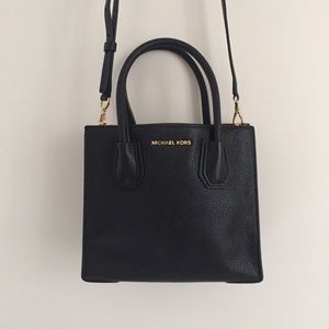 ⚡️Michael Kors Black Small Mercer Crossbody⚡️