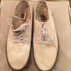 Vans sz 9.5 canvas skate sneaker EUC