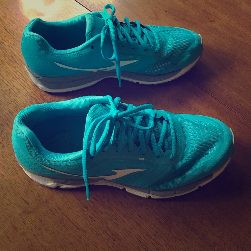 Mizuno running shoes