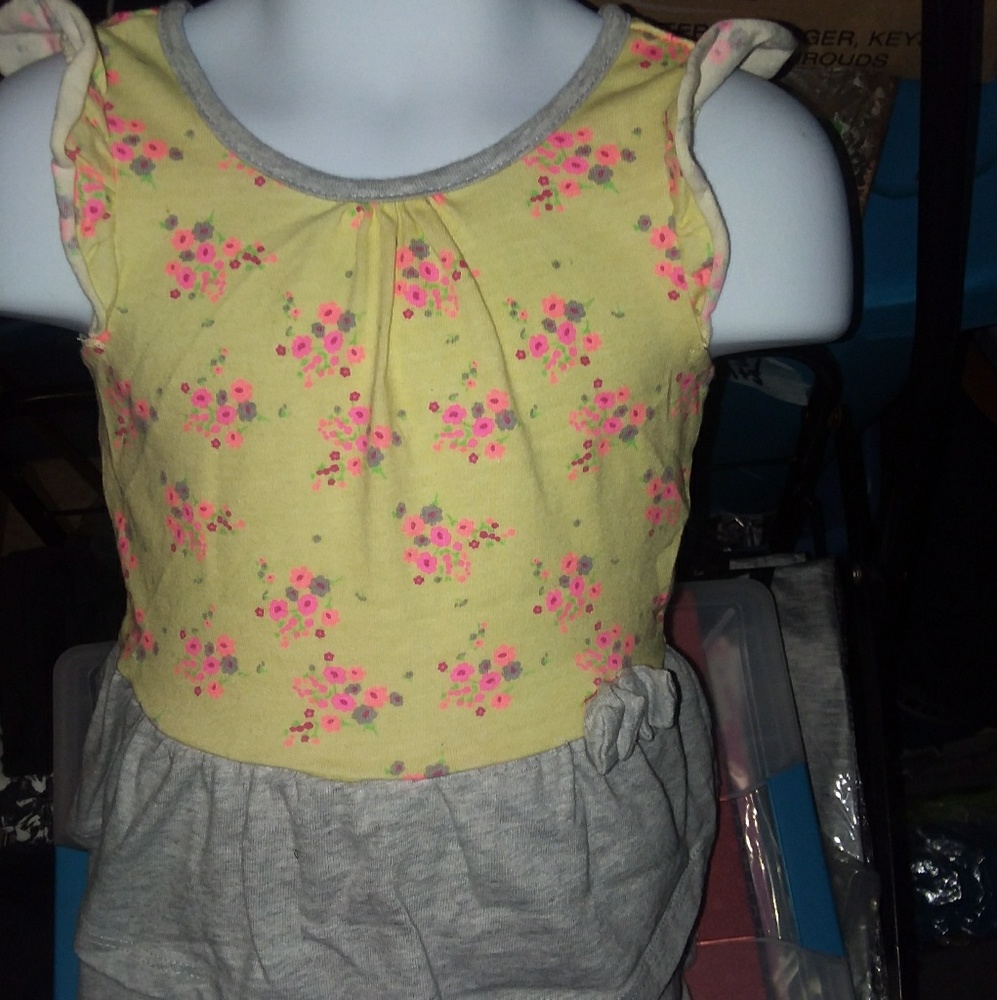 Girls dress