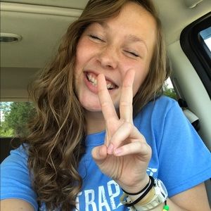 Meet your Posher, Iris