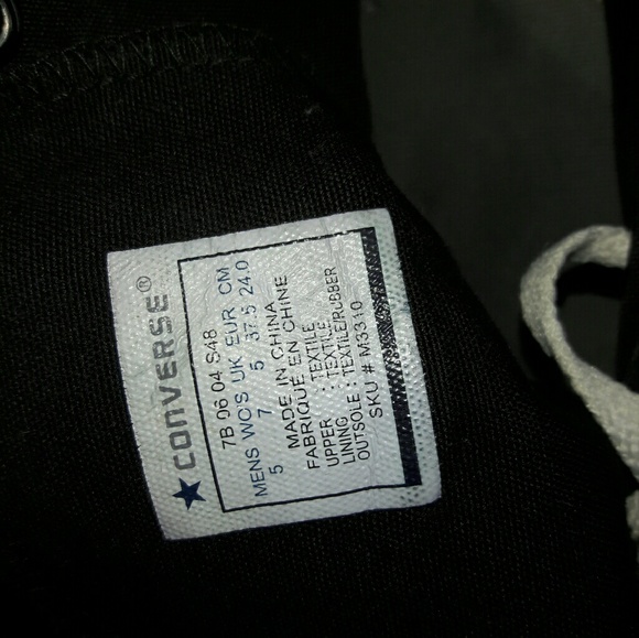black converse hightops - Picture 2 of 4