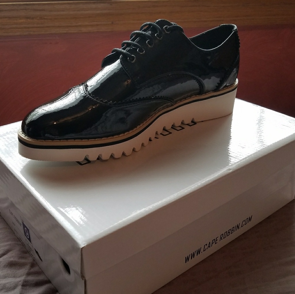 Black Akira Cape Robbin Oxford lace up shoe