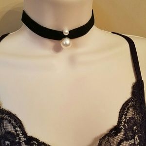New Lovely Choker