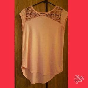 Pretty pink causal top