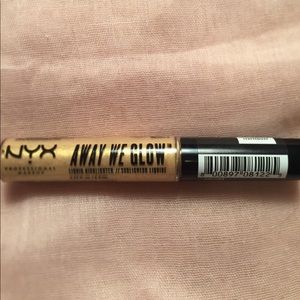 NYX Away We Glow Liquid Highlighter-Golden Hour✨