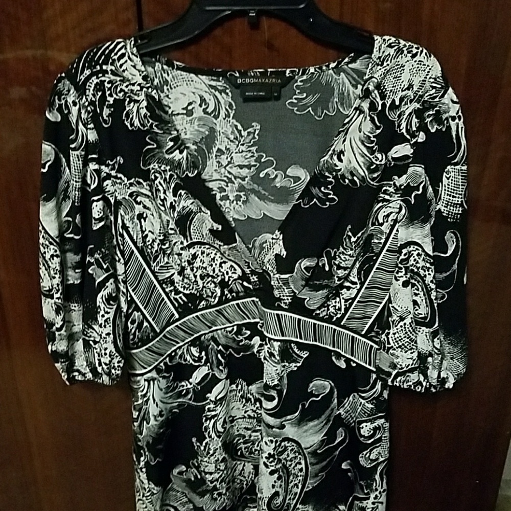 BCBG Max Azria women's blouse sz M