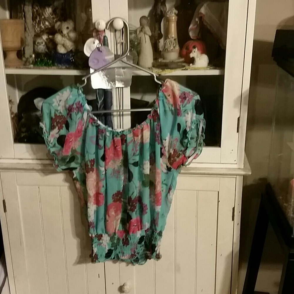 Floral top