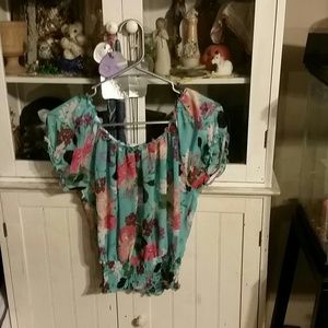 Floral top