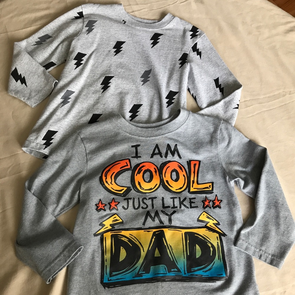 2 long sleeve tees