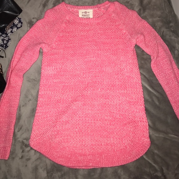 sweater - Picture 1 of 1
