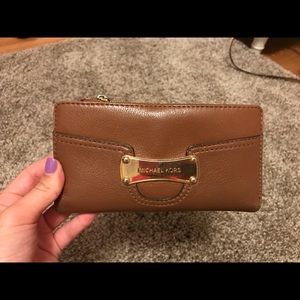 Michael Kors wallet ❤️