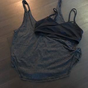Lululemon tank with bra size 8