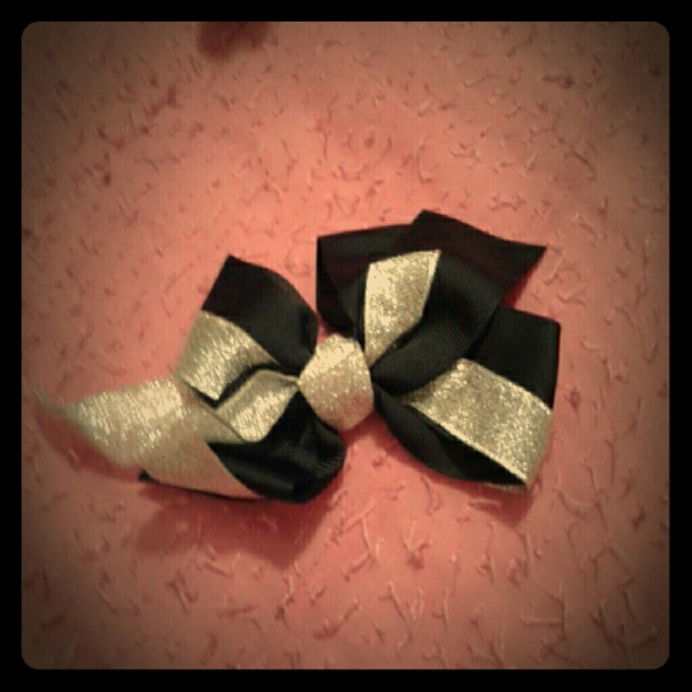 Hair bow