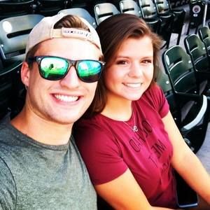 Meet your Posher, Tabitha