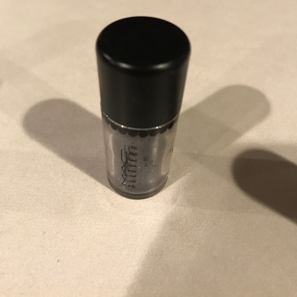 Mac pigment glitter sold individually - Picture 3 of 4