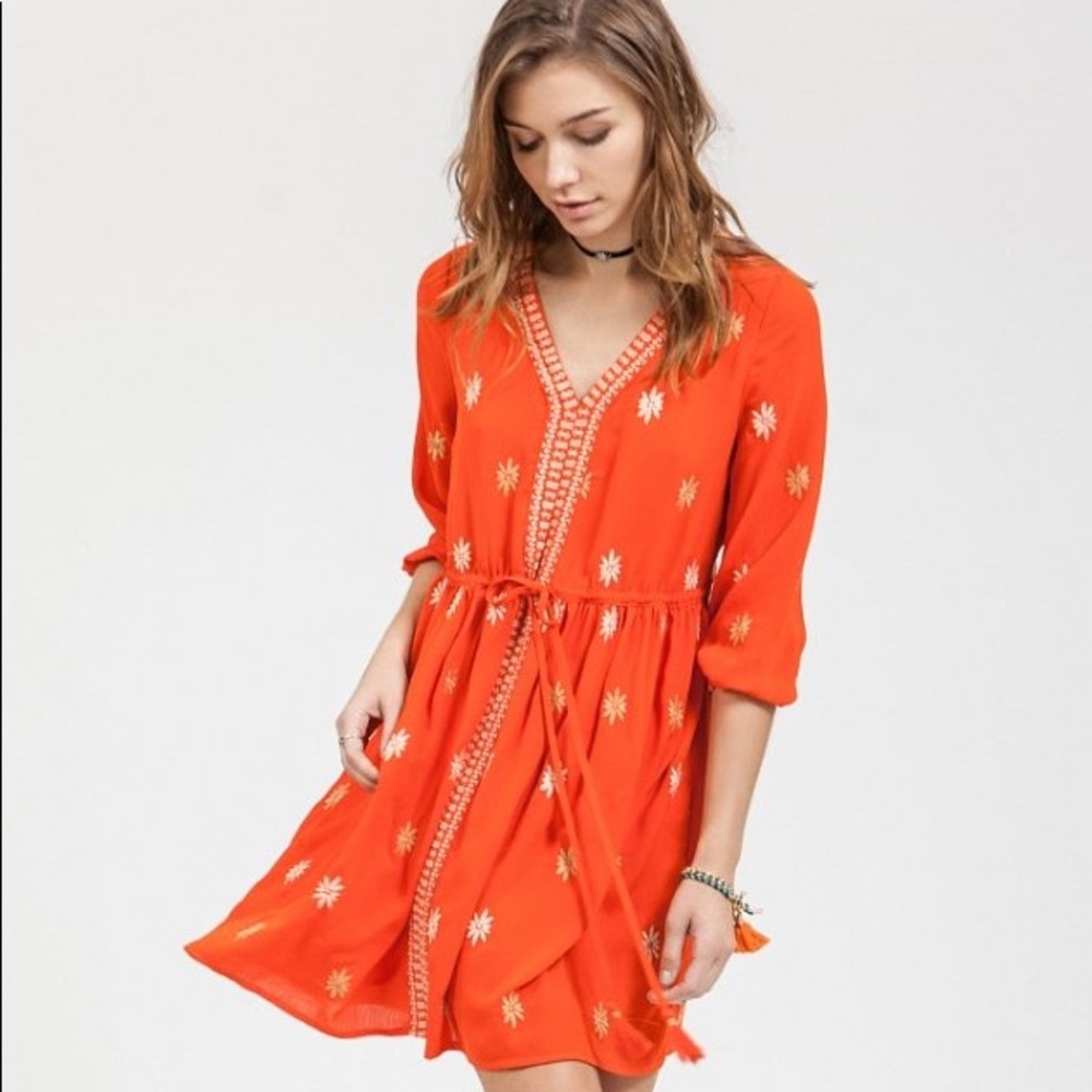 BLUPEPPER sunflower v-neck dress with belt