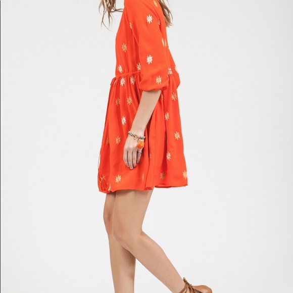 BLUPEPPER sunflower v-neck dress with belt - Picture 4 of 6