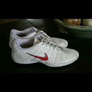 Nike Musique Sneakers