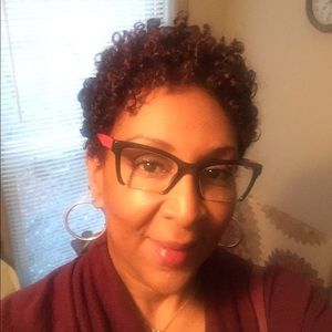 Meet your Posher, Sherita