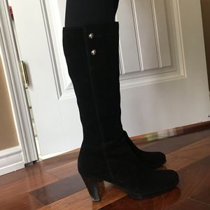 Sexy black heeled boots