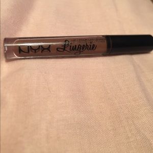 NYX Lip Lingerie-Teddy