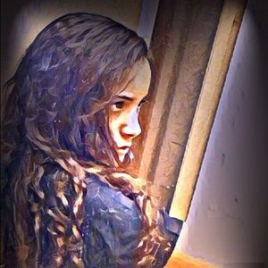 Meet your Posher, Mila